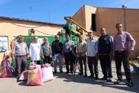 Seyyar selektör makinesi çiftçilerin hizmetinde