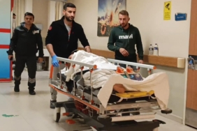 Bursa’da elektrik direğinden düşen 2 tekniker yaralandı