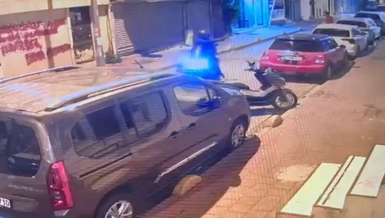 Fatih’te iş yerine silahlı saldırı kameraya yansıdı