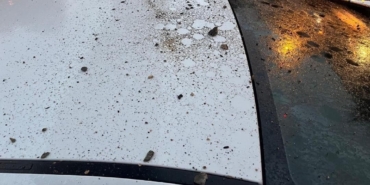 Lüleburgaz’da üst geçitten beton parçaları düştü: Sürücü faciadan döndü