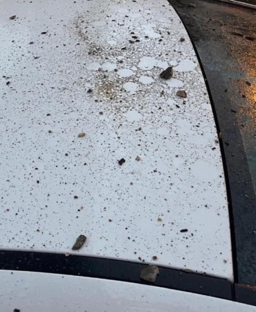 Lüleburgaz’da üst geçitten beton parçaları düştü: Sürücü faciadan döndü