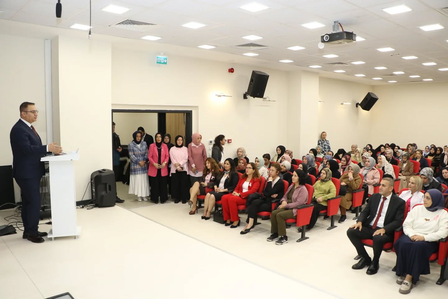 568815236_18082847185962350_5886508616210446558_n