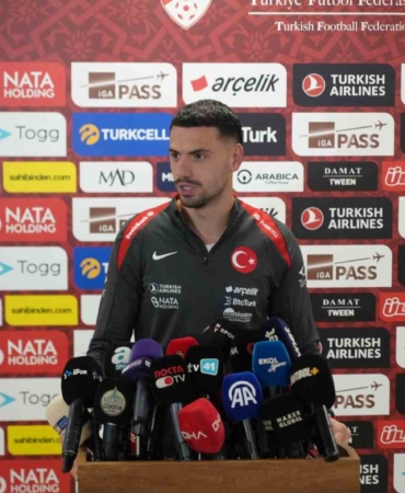 Merih Demiral: "4-1 plaka oldu, Kocaelililer için ayrı güzellikte oldu"