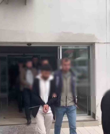 Sakarya merkezli 8 ilde sahte borsa dolandırıcılığı: 13 tutuklama