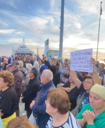 Ava gelen avcılara protesto şoku