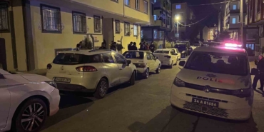 Arnavutköy’de evinin önünde silahlı saldırıya uğrayan adam ağır yaralandı