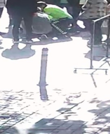 Maltepe’de trafik polisi hayat kurtardı: Kalp krizi geçiren yaşlı adam suni teneffüsle hayata döndü