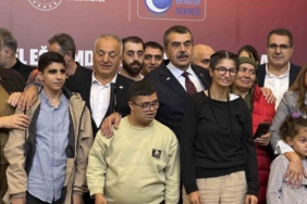 Bakan Tekin: "Özel rehabilitasyon merkezlerinde eğitim desteği verdiğimiz yaklaşık 600 bin özel eğitim öğrencimiz var"