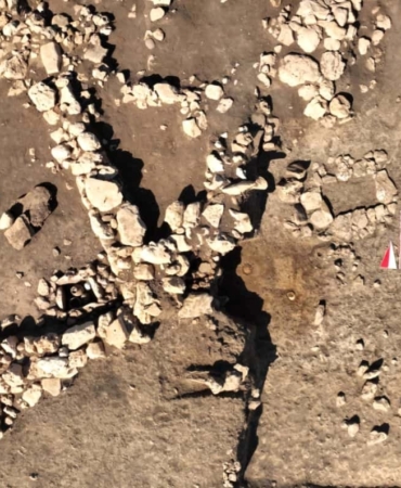 Çayönü Tepesi’nde 8 mezar gün yüzüne çıkarıldı