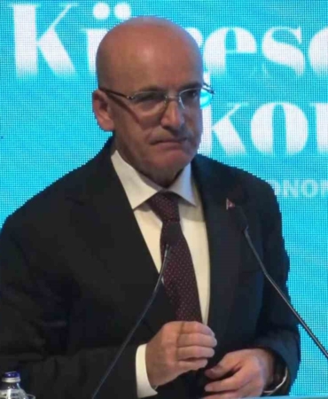 Bakan Şimşek: "2026 yılında dezenflasyonu güçlü bir şekilde devam ettireceğiz"