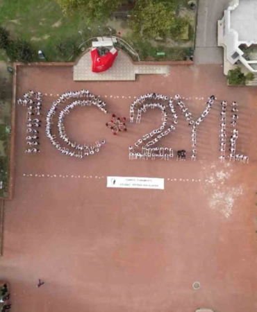 Öğrenciler Cumhuriyetin 102.yılını çizdi