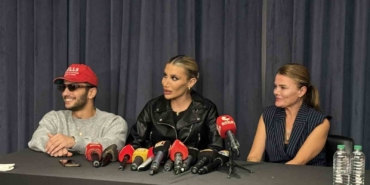 Şarkıcı İrem Derici: "Alnım ana sütüm kadar ak"