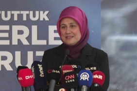 Türk Kızılay Başkanı Yılmaz: "Gazze’ye elimizde çiçeklerle girmek istiyoruz"