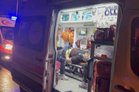 Kocaeli’de feci kaza: Sürücü yola fırladı, araç ters döndü