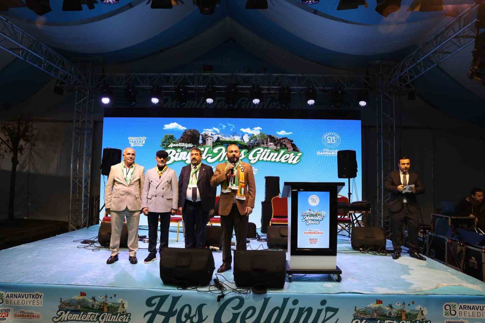 Arnavutköy’de "Bingöl-Muş Memleket Günleri" renkli görüntülere sahne oldu