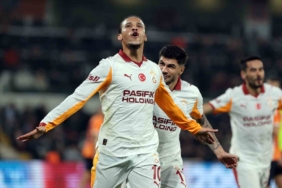 Trendyol Süper Lig: RAMS Başakşehir: 0 - Galatasaray: 1 (İlk yarı)