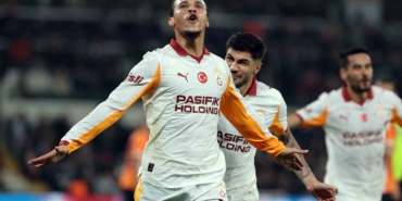 Trendyol Süper Lig: RAMS Başakşehir: 0 - Galatasaray: 1 (İlk yarı)