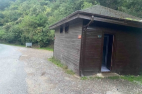 Mesire alanındaki şadırvanı tahrip ettiler