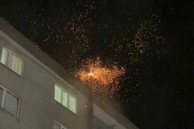 Tekirdağ’da bacadan alev püskürdü, geceyi aydınlattı