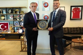 Fenerbahçe Başkanı Sadettin Saran, TFF Başkanı Hacıosmanoğlu’nu ziyaret etti