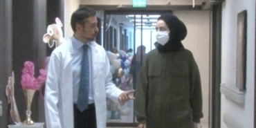 Karın şişliğinin diyetle geçeceğini sandı: 5 kiloluk kist çıktı