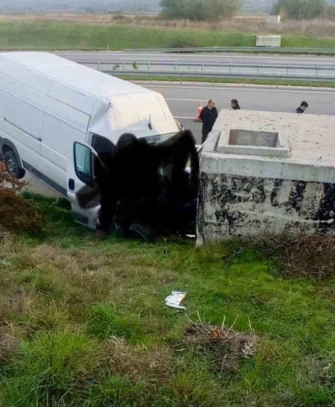 Balıkesir’de trafik kazası: 2 ölü, 1 yaralı
