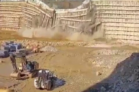 Ümraniye’de yol çöktü: O anlar kamerada