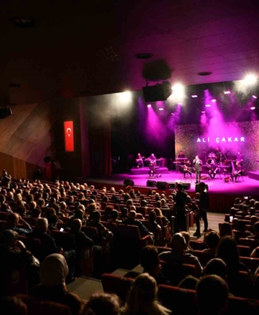 Balıkesirlilerden üç gün süren 10.10 etkinliklerine yoğun ilgi
