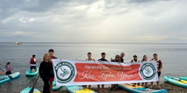 Öğrenciler suda dengede durmayı öğrendiler