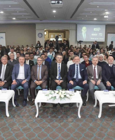 BTÜ Konuşmaları’nın konuğu İbrahim Burkay: Türkiye’nin İkinci Yüzyılı’nı gençler inşa edecek