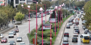 Erken teşhis için sokak lambaları pembe yanıyor