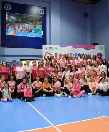 Büyükşehir, kadınları sporla buluşturuyor