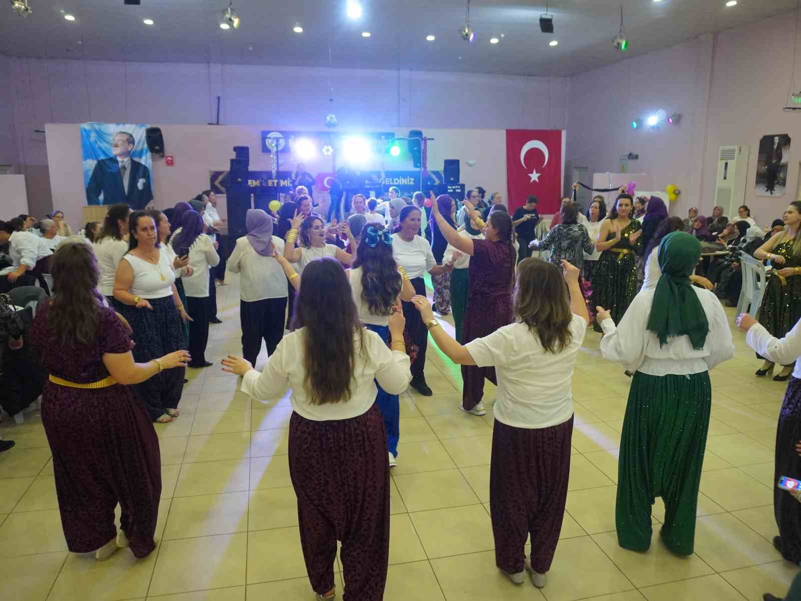 Babaeski’de "Şalvar Gecesi" renkli görüntülere sahne oldu