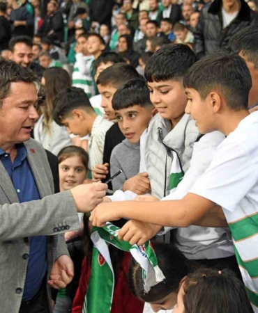 Osmangazi Belediyesi’nden şampiyonluk yolunda Bursaspor’a tam destek