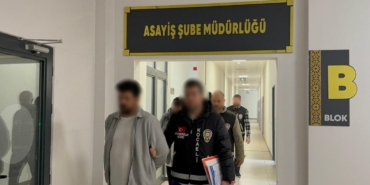 İş yeri hırsızlığı ve sahtecilik yapan 3 şüpheli tutuklandı