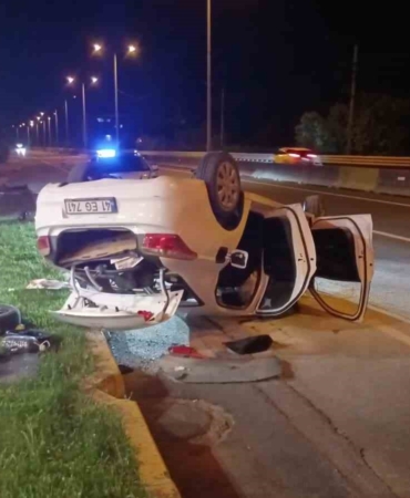 D-130 kara yolunda otomobil takla attı: 3 yaralı