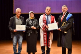 SAÜ’de lisansüstü başarılar geleceğe ilham oldu