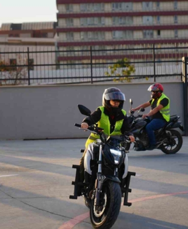"Direksiyon sende" motorsiklet eğitimleri başladı
