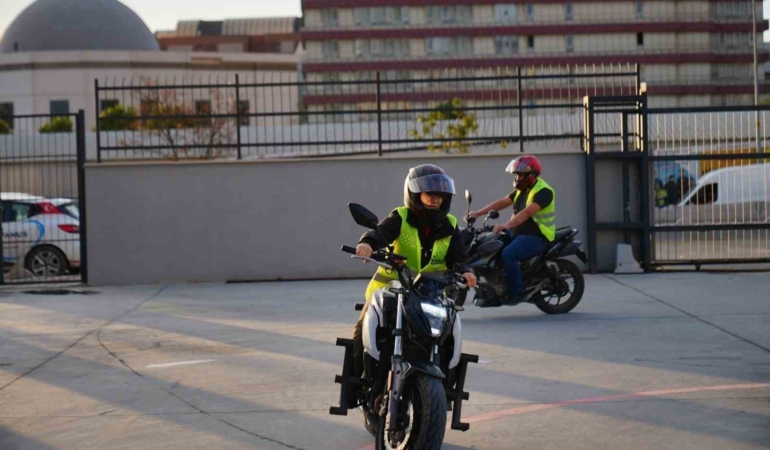 "Direksiyon sende" motorsiklet eğitimleri başladı