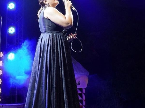 Fado’nun yeni sesi Cludia Madeira İstanbul’da müzikseverlerle buluşacak