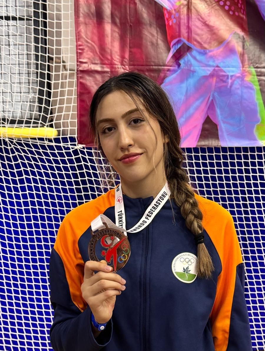 Osmangazili taekwondocudan bronz madalya