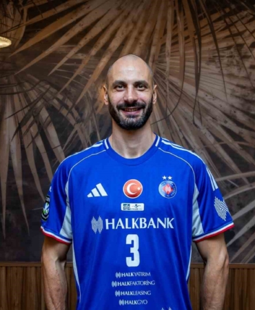 Matey Kaziyski, 11 yıl aradan sonra yeniden Halkbank’ta