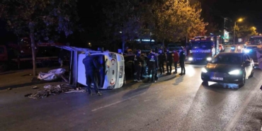 Uyuşturucu etkisindeki sürücü kaza yaptı: Araçtan yüklü miktarda uyuşturucu çıktı