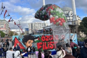 Bağcılar’da Gazze’deki kız çocukları için balonlar uçuruldu