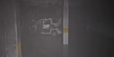 Otoparktaki araç alev aldı, bina tahliye edildi