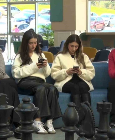 Doç. Dr. Dursun Boz: "Uzaya çıkıyoruz ama karşı komşuya gitmiyoruz"