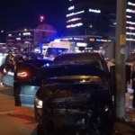 Bursa’da hafif ticari araç ile otomobil çarpıştı: 3 yaralı