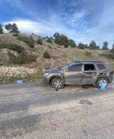 Bilecik’te takla atan araçta 2 kişi yaralandı