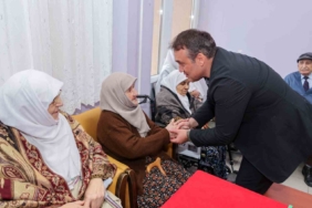 Vali Sözer’den huzurevi ziyareti