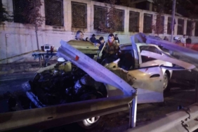 Ümraniye’de kontrolünü kaybeden otomobil bariyere girdi: 1 ölü